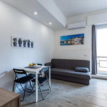 カリアリPaolo'S Houseアパートメント エクステリア 写真